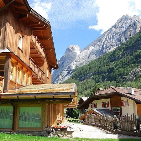 Appartamenti Chalet Orchidea 까나제이 외부 사진