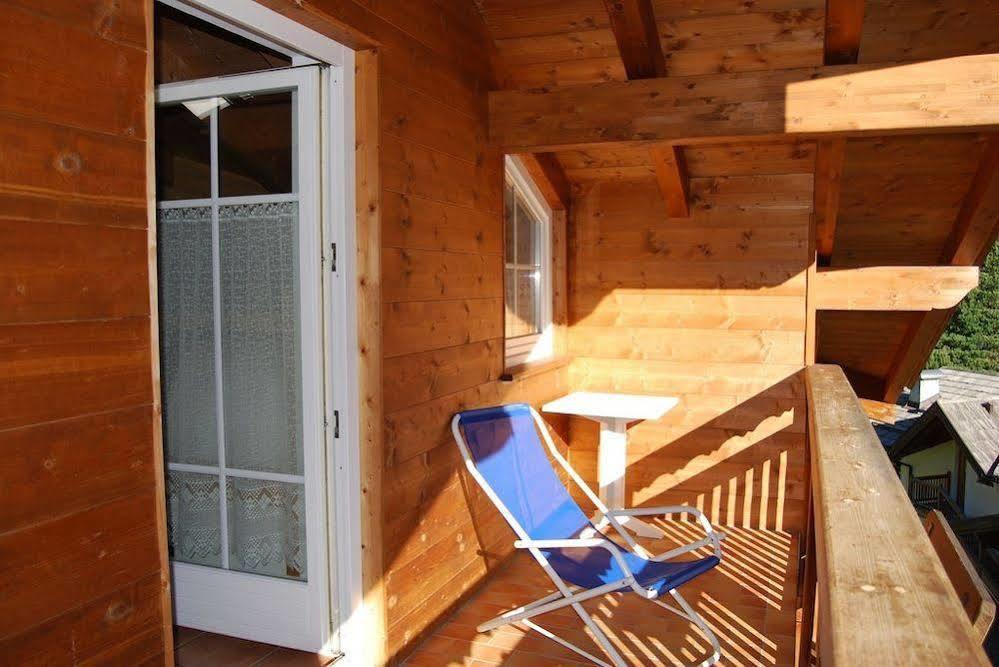 Appartamenti Chalet Orchidea 까나제이 외부 사진