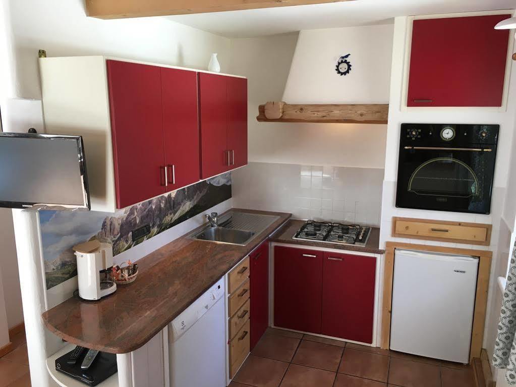 Appartamenti Chalet Orchidea 까나제이 외부 사진