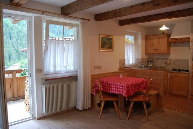 Appartamenti Chalet Orchidea 까나제이 외부 사진